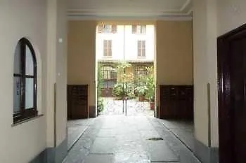 Brera Industrial Design Apartment ミラノ
